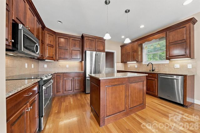 1548 Nazareth Lane, Conover, NC 28613