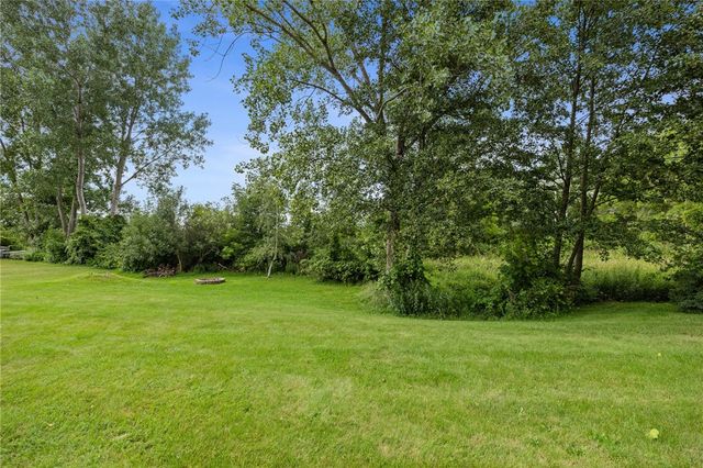 1454 Chigwell Lane North, Webster, NY 14580