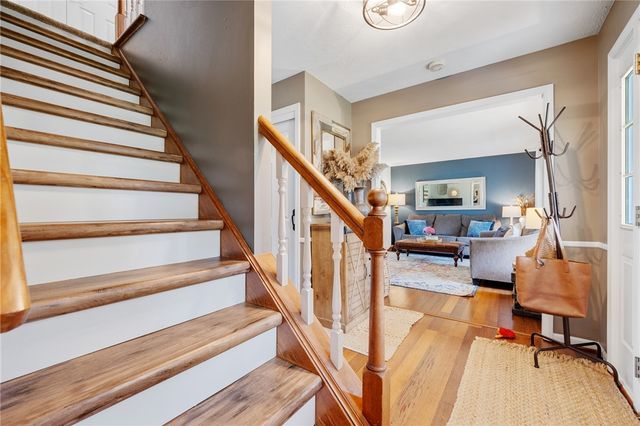 1454 Chigwell Lane North, Webster, NY 14580