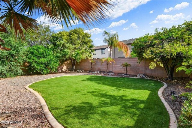 2329 W Barwick Dr Drive, Phoenix, AZ 85085