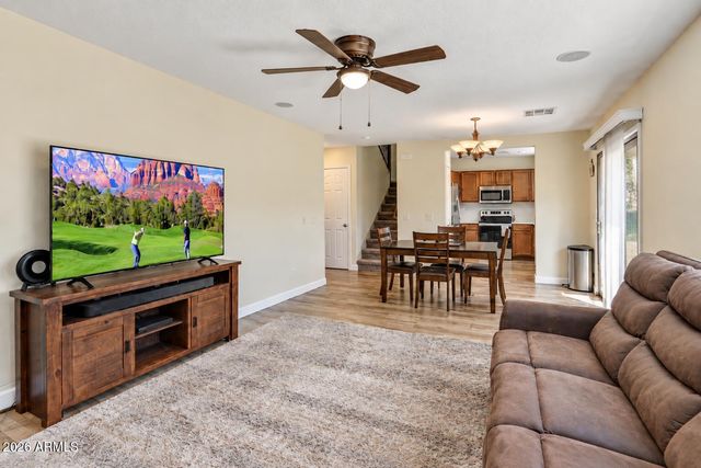 2329 W Barwick Dr Drive, Phoenix, AZ 85085