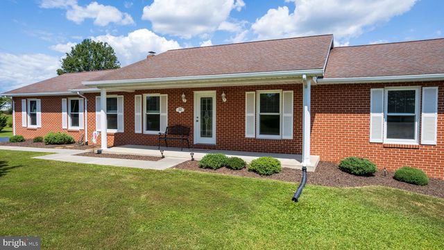 22 IRELAND DR, Falling Waters, WV 25419