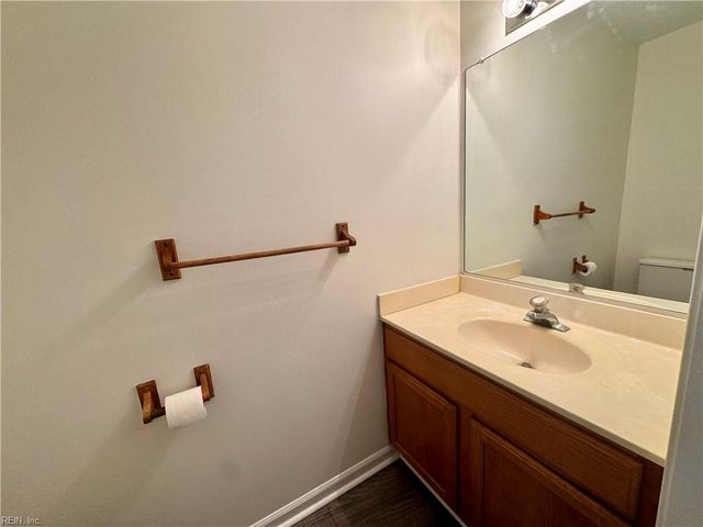 145 Corwin CIR, Hampton, VA 23666