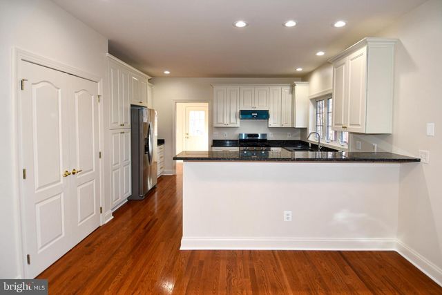 8368 HICKORY HOLLOW CT, Manassas, VA 20112