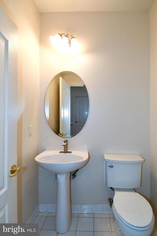 8368 HICKORY HOLLOW CT, Manassas, VA 20112