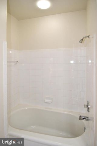 8368 HICKORY HOLLOW CT, Manassas, VA 20112