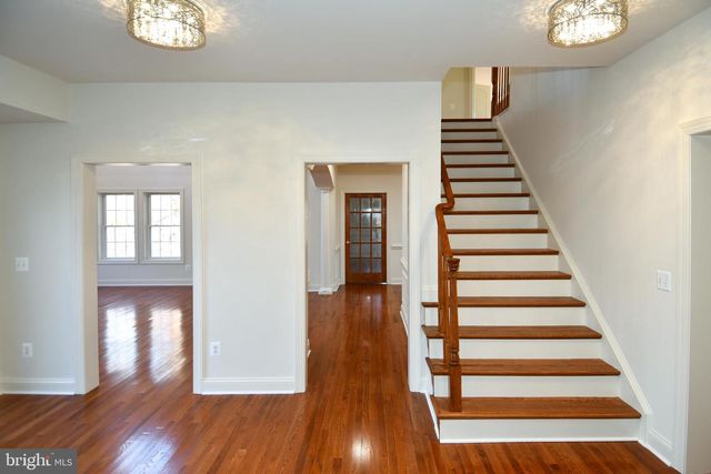 8368 HICKORY HOLLOW CT, Manassas, VA 20112