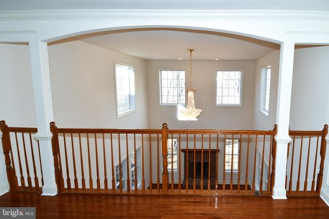 8368 HICKORY HOLLOW CT, Manassas, VA 20112