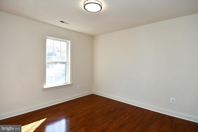 8368 HICKORY HOLLOW CT, Manassas, VA 20112