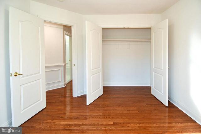 8368 HICKORY HOLLOW CT, Manassas, VA 20112