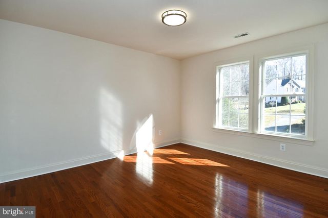 8368 HICKORY HOLLOW CT, Manassas, VA 20112