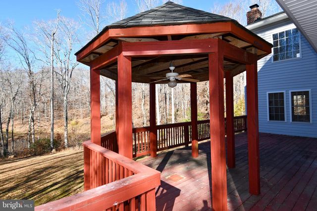 8368 HICKORY HOLLOW CT, Manassas, VA 20112