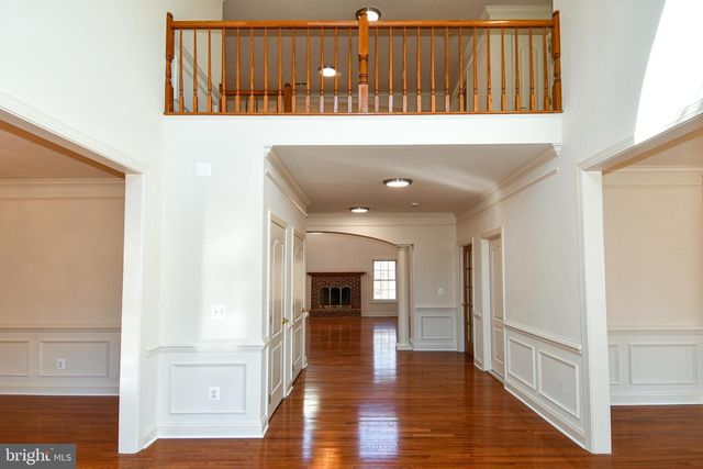 8368 HICKORY HOLLOW CT, Manassas, VA 20112