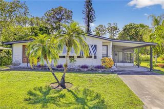 26244 Squire LN, Bonita Springs, FL 34135