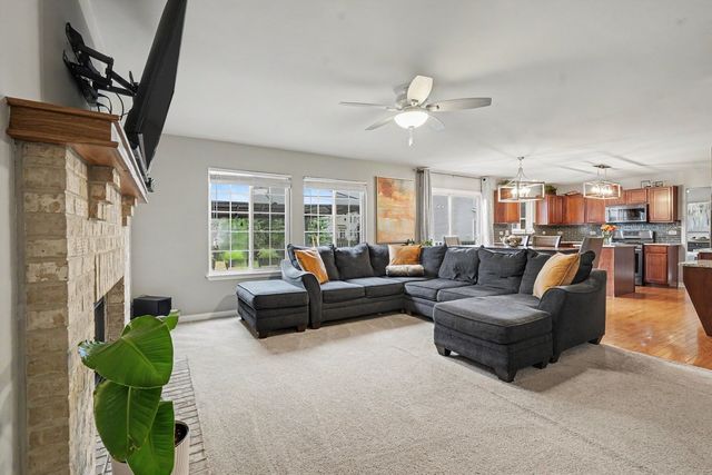 1305 Glenridge Court N, Minooka, IL 60447
