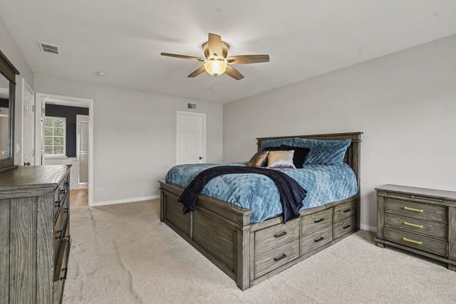 1305 Glenridge Court N, Minooka, IL 60447