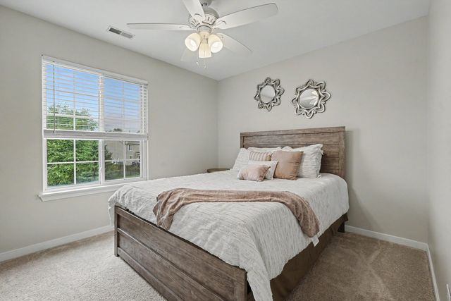 1305 Glenridge Court N, Minooka, IL 60447