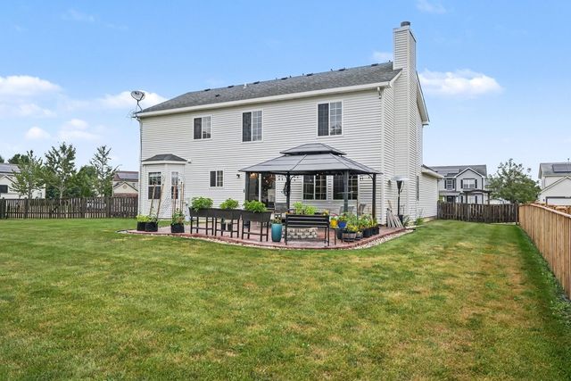 1305 Glenridge Court N, Minooka, IL 60447