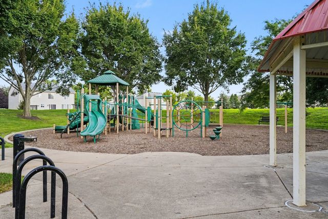 1305 Glenridge Court N, Minooka, IL 60447