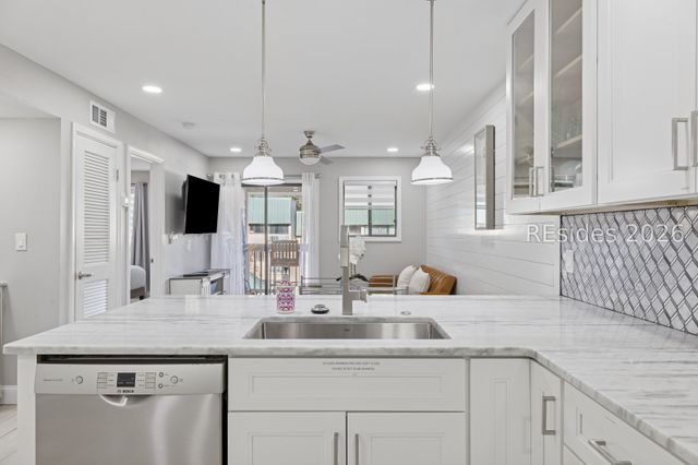 239 Beach City Rd Apt 2313, Hilton Head Island, SC 29926