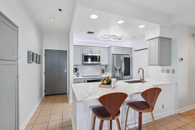 234 N Broadway #513, Milwaukee, WI 53202