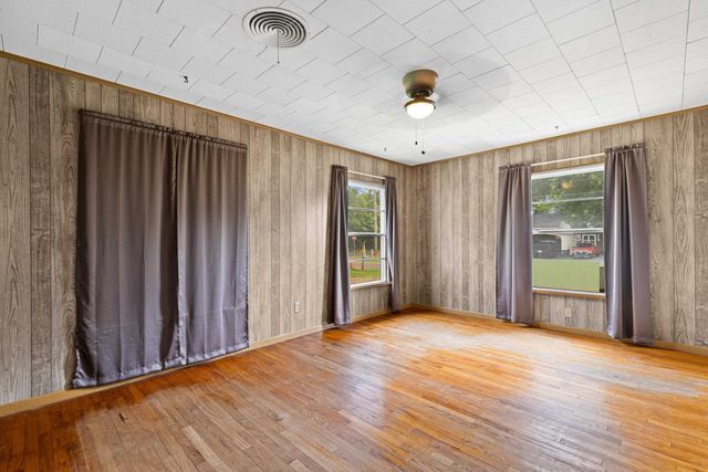 1203 Zeola, Longview, TX 75604