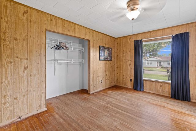 1203 Zeola, Longview, TX 75604