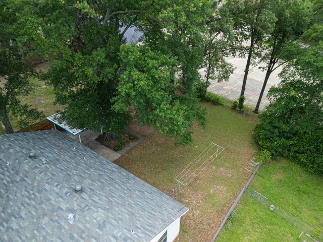 1203 Zeola, Longview, TX 75604