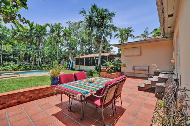 286 NE 107th St, Miami Shores, FL 33161
