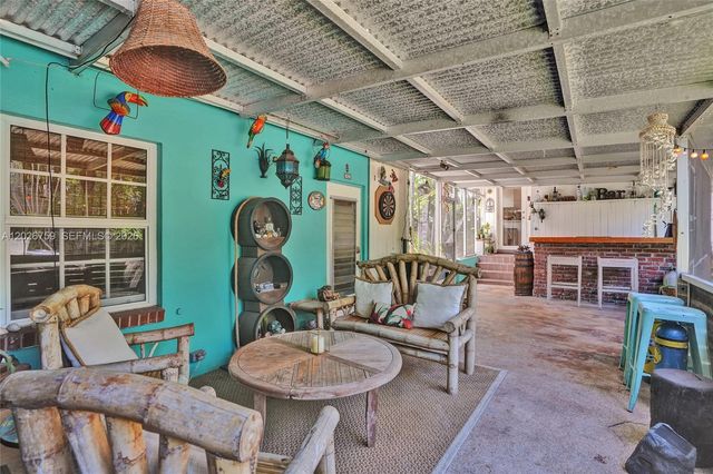 286 NE 107th St, Miami Shores, FL 33161