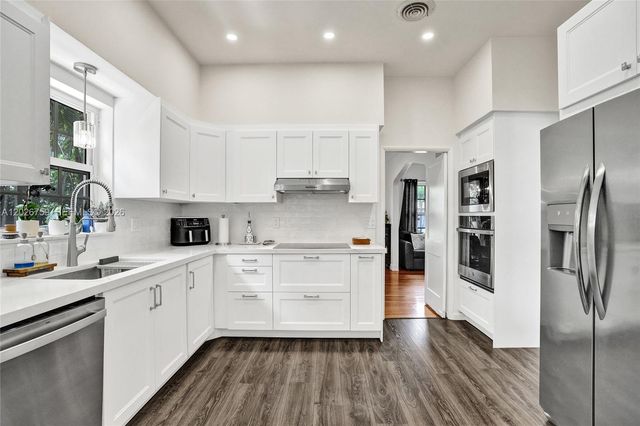 286 NE 107th St, Miami Shores, FL 33161