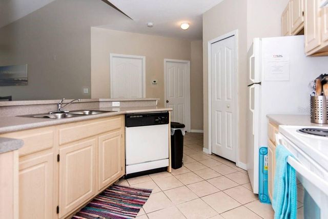 8923 LEGACY COURT 302, Kissimmee, FL 34747