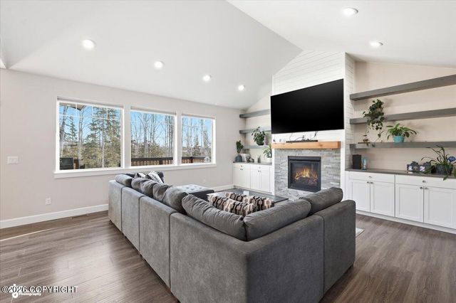 2588 W Angela Drive, Wasilla, AK 99623