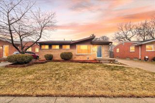 21519 Willow Wisp Street, Saint Clair Shores City, MI 48082