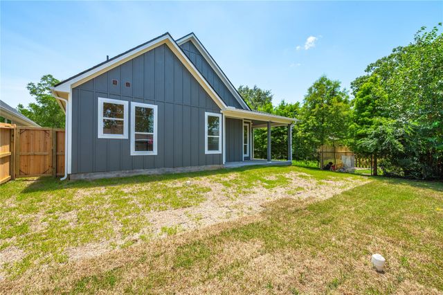 2410 28th Ave N, Texas City, TX 77590