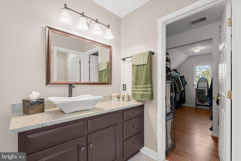 Image 38 of property listing at 3357 DANMARK DR, Glenwood, MD 21738