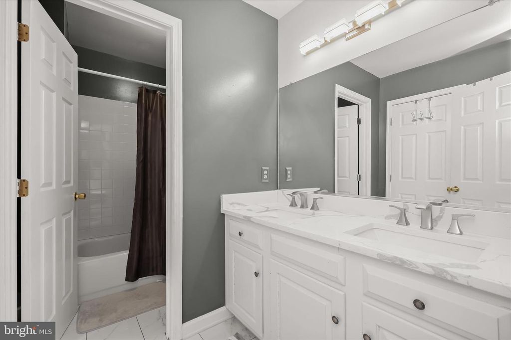 Image 47 of property listing at 3357 DANMARK DR, Glenwood, MD 21738