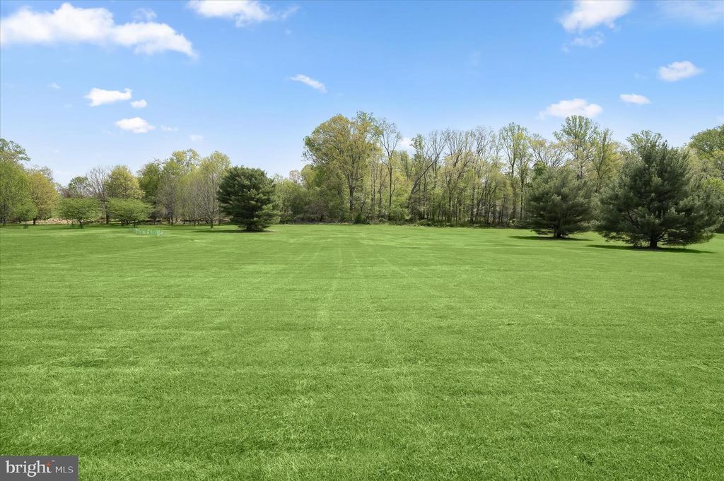 Image 68 of property listing at 3357 DANMARK DR, Glenwood, MD 21738