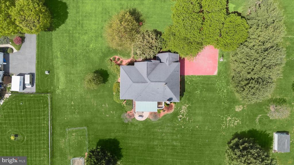 Image 75 of property listing at 3357 DANMARK DR, Glenwood, MD 21738