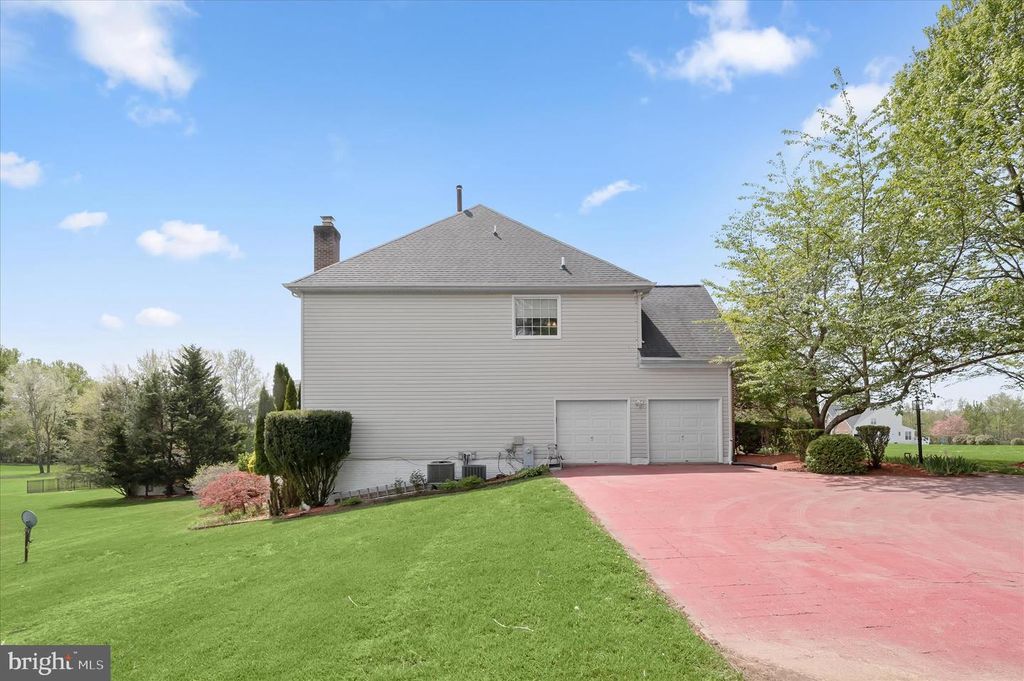 Image 81 of property listing at 3357 DANMARK DR, Glenwood, MD 21738