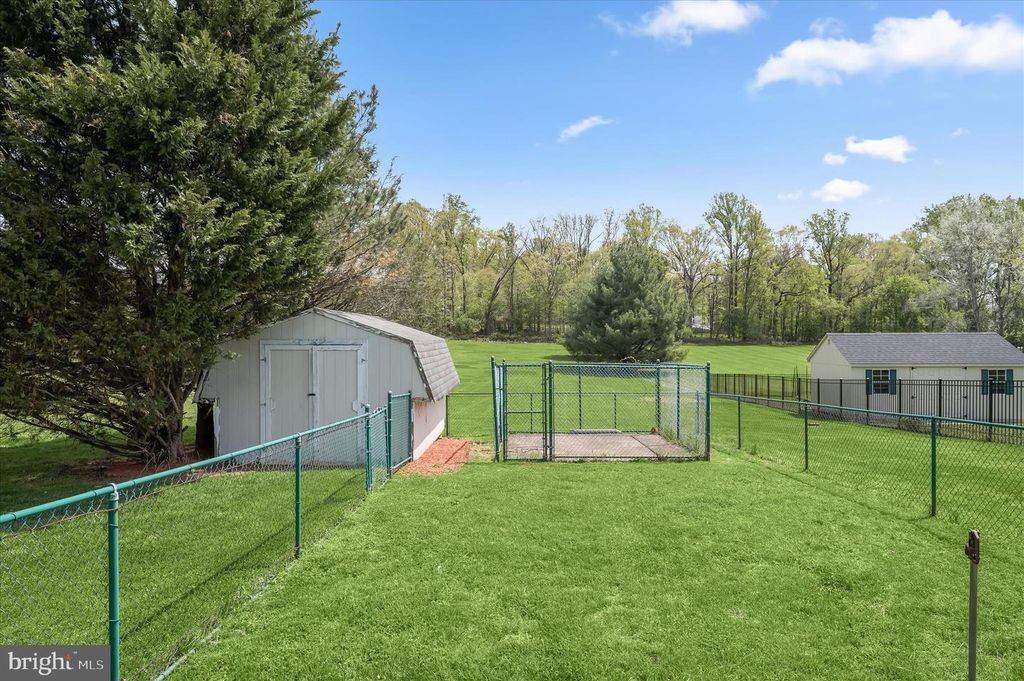 Image 87 of property listing at 3357 DANMARK DR, Glenwood, MD 21738