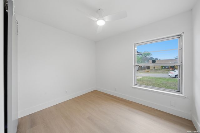 1042 Lemon Tree, San Antonio, TX 78245