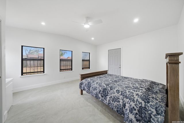 1042 Lemon Tree, San Antonio, TX 78245