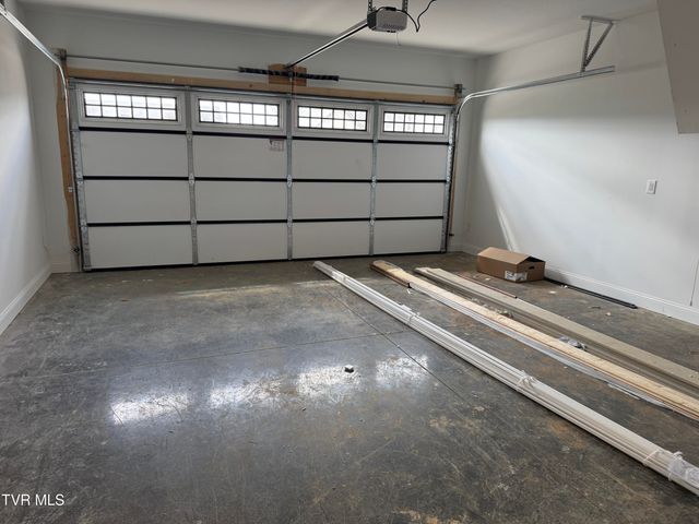 3073 Sawgrass Drive, Jonesborough, TN 37659