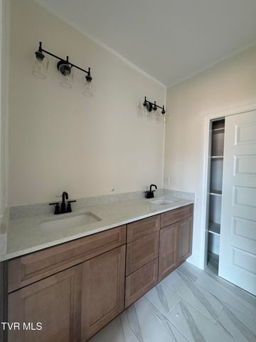 3073 Sawgrass Drive, Jonesborough, TN 37659