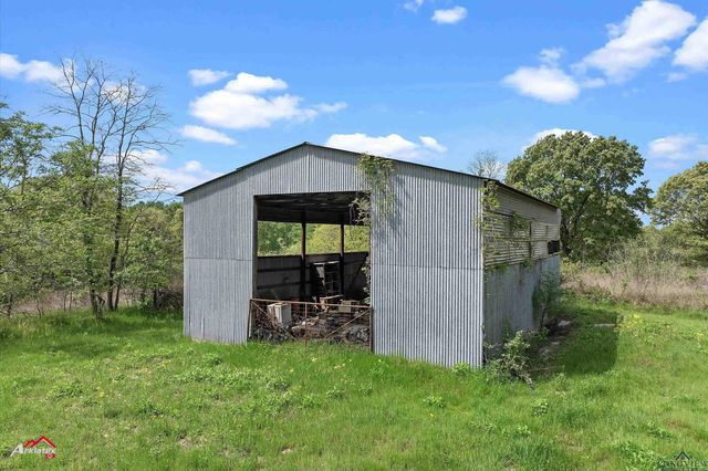 8578 Silver Spruce Rd, Gilmer, TX 75645