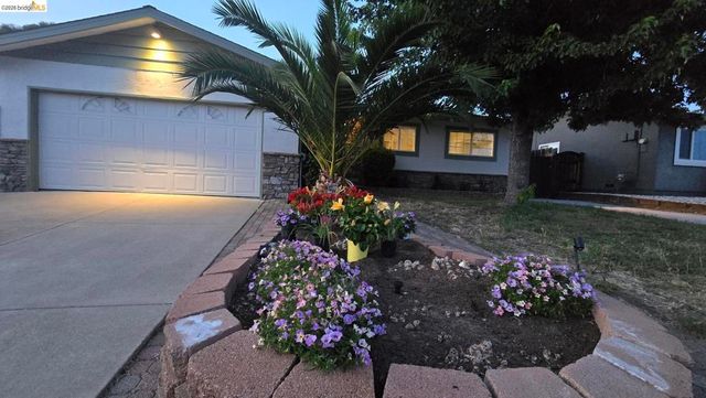 2332 Saint George DR, Concord, CA 94520