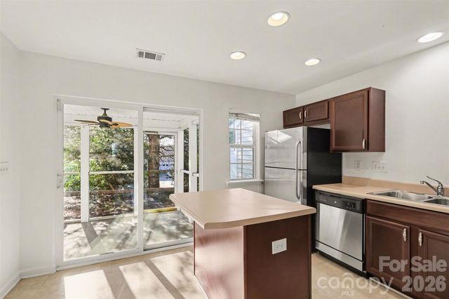 2515 BRACKLEY Place NW, Concord, NC 28027