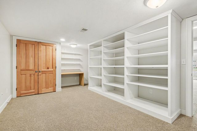 467 Timberlake Drive W, Park Twp, MI 49424