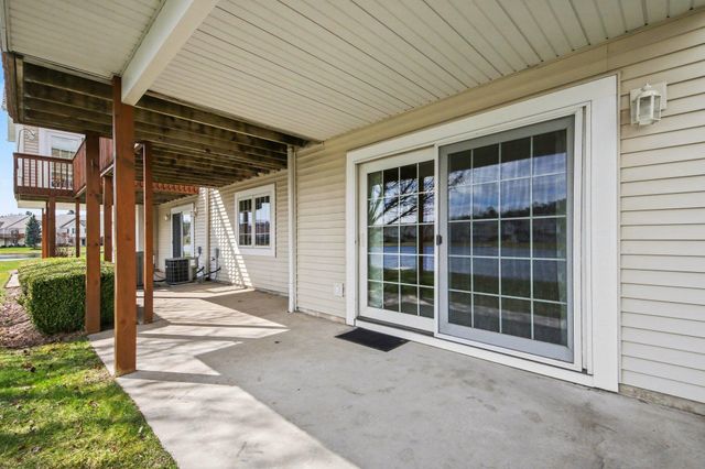 467 Timberlake Drive W, Park Twp, MI 49424